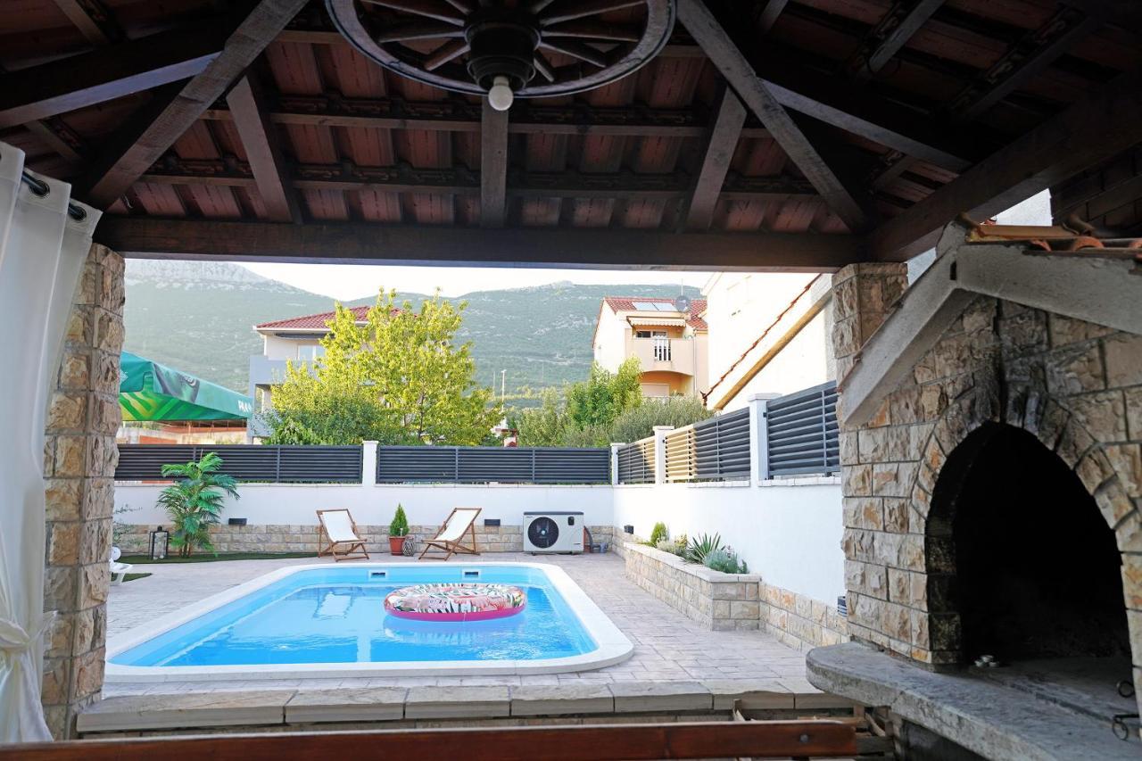 Villa Tago With Heated New Pool Kaštela Exterior foto